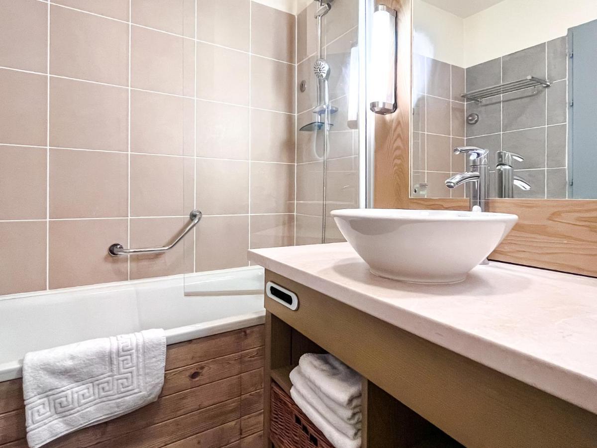 South Facing 2-Bed Apartment With Fireplace, Terrasses Deos Флен Экстерьер фото