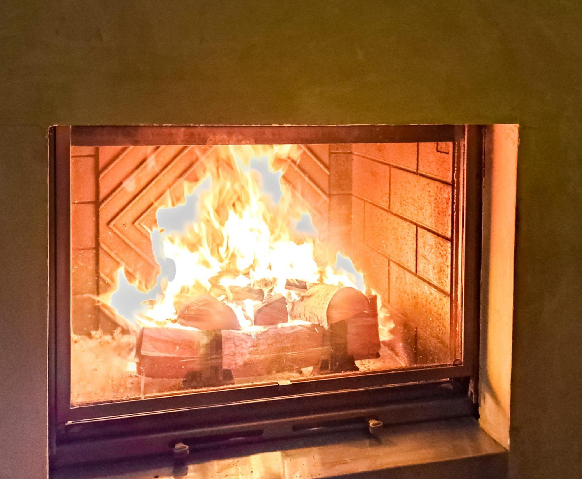 South Facing 2-Bed Apartment With Fireplace, Terrasses Deos Флен Экстерьер фото